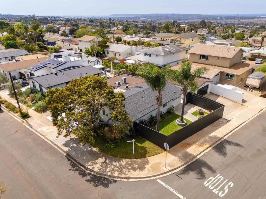 https://cdn.realtyfeed.com/cdn/127/307080557/87e883c94fe0511db832db304b764a02.webp