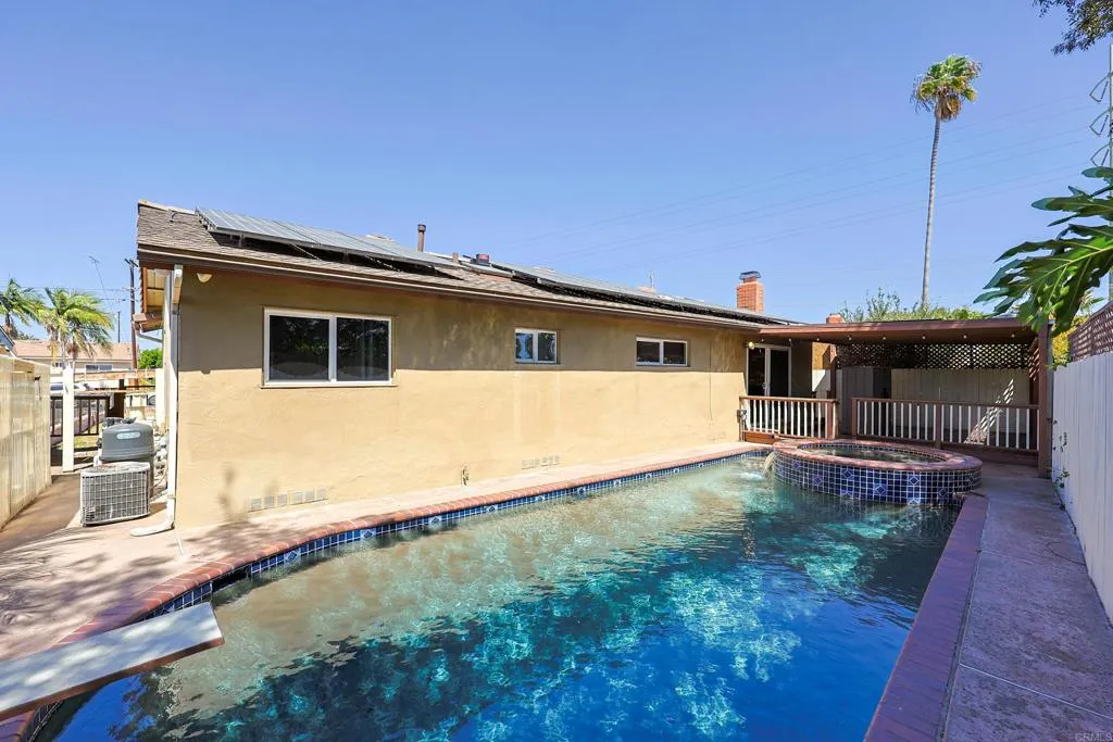 https://cdn.realtyfeed.com/cdn/127/307080586/040c5807814bc9197bf85ed278c95a89.webp