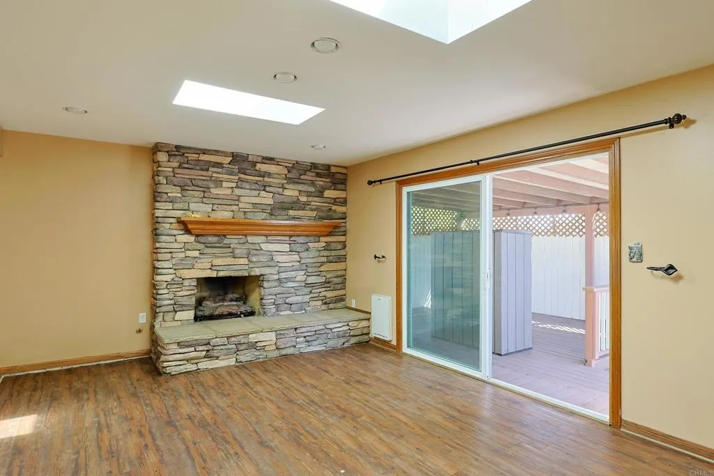 https://cdn.realtyfeed.com/cdn/127/307080586/3e63d1ce47d8787b49de5316ad51fceb.webp