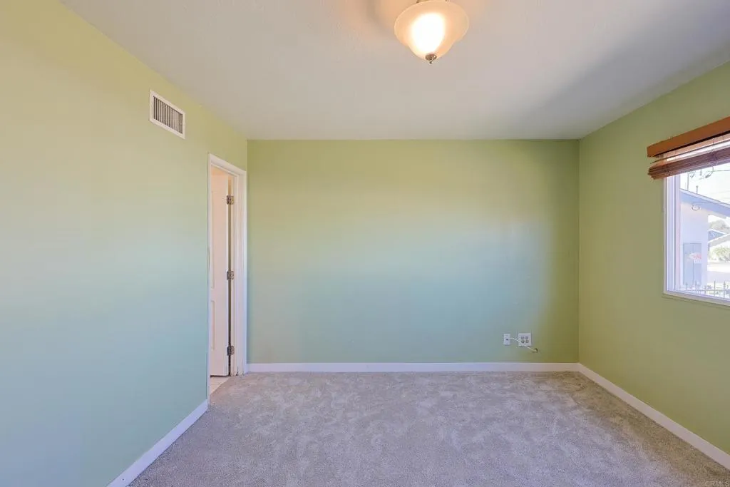 https://cdn.realtyfeed.com/cdn/127/307080586/aa17387ab9788141eb60f640a99bec29.webp