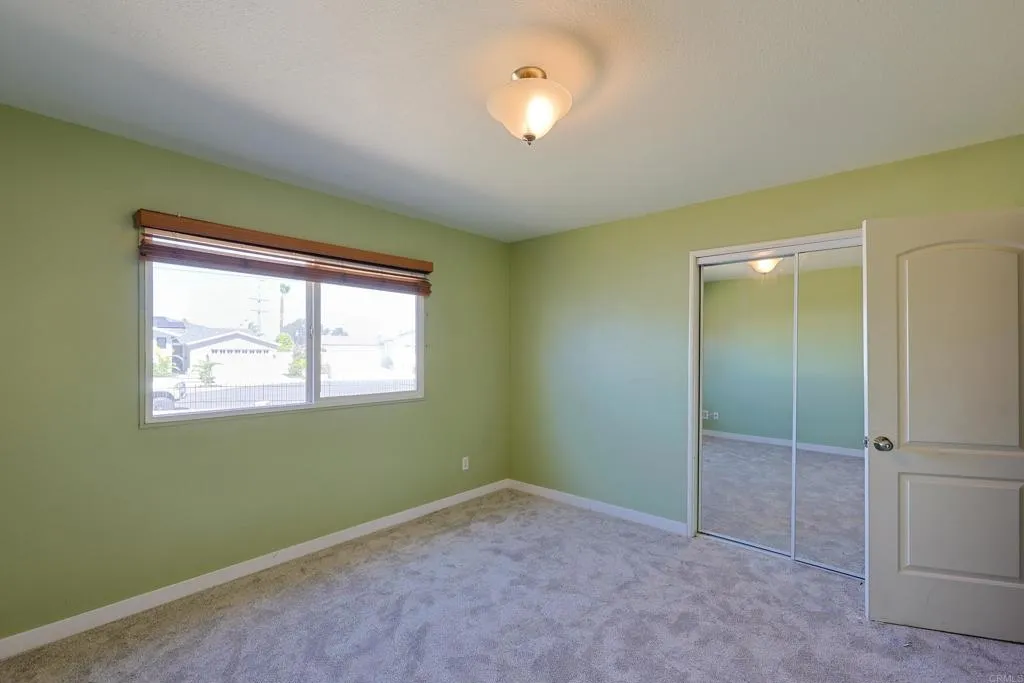 https://cdn.realtyfeed.com/cdn/127/307080586/b15eec5c82849ffcf44fa6ed057fc3d2.webp