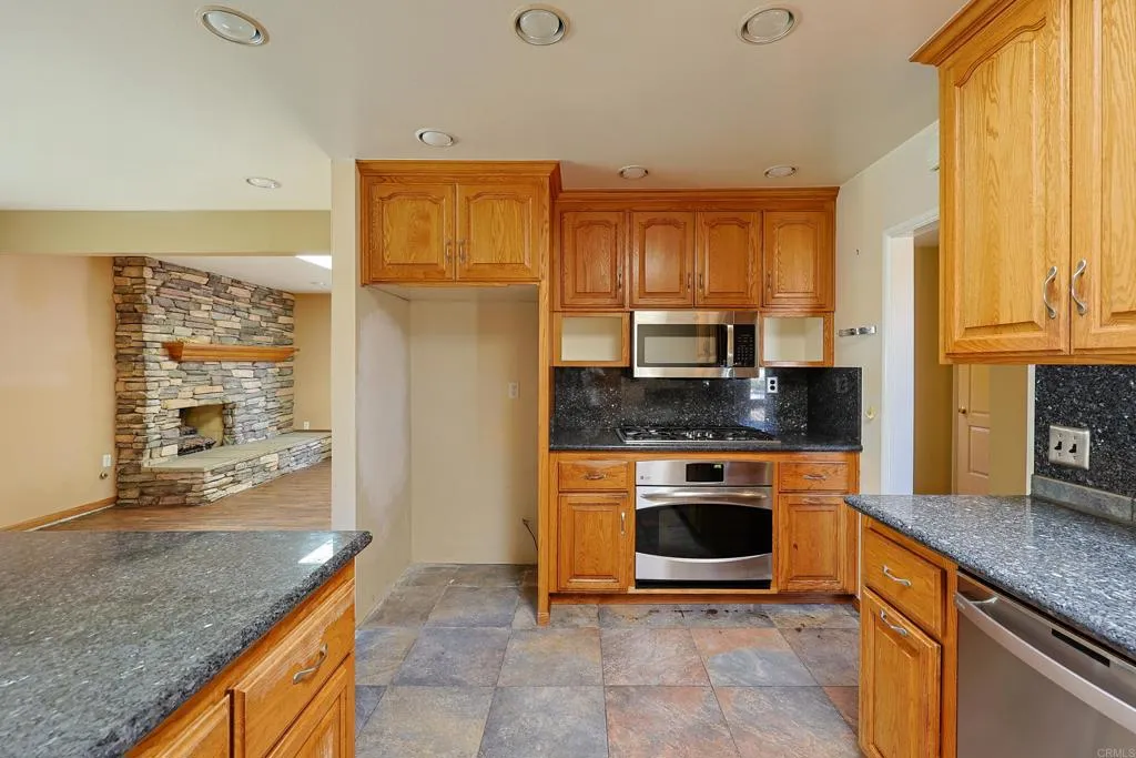https://cdn.realtyfeed.com/cdn/127/307080586/f078534856bbb2bedf30af3c4f2e3369.webp