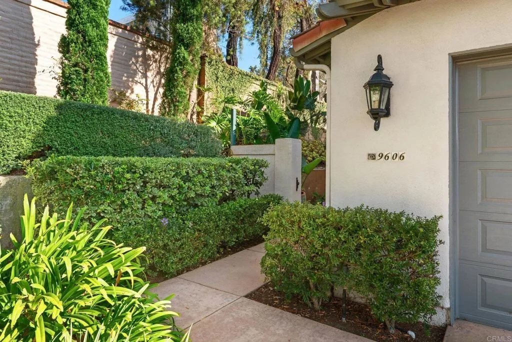 9606 Claiborne Square, La Jolla, CA 92037 - Photo 3 of 58, La Jolla, CA