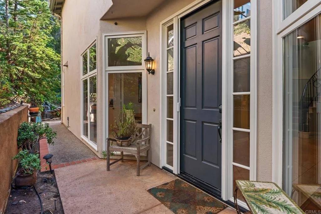 9606 Claiborne Square, La Jolla, CA 92037 - Photo 5 of 58, La Jolla, CA