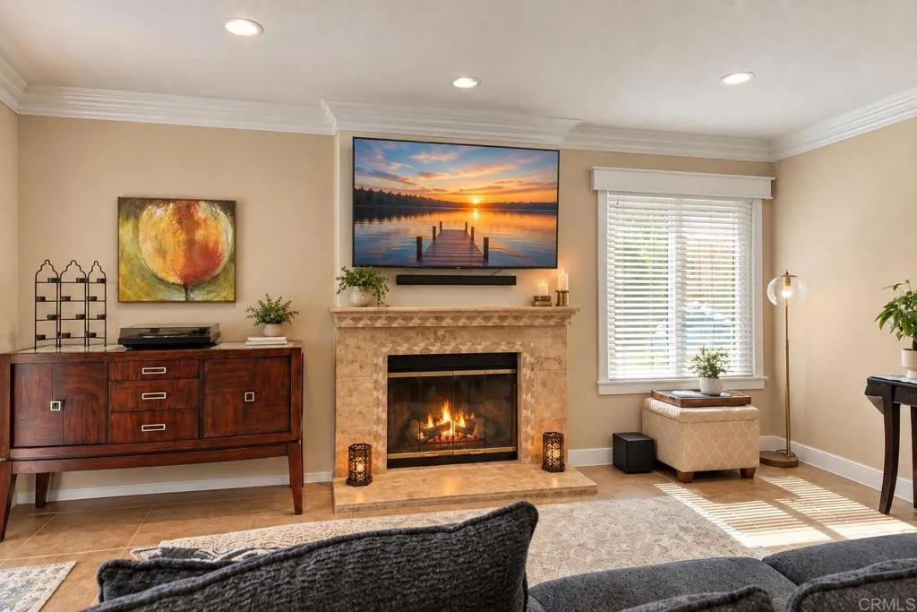 https://cdn.realtyfeed.com/cdn/127/307080705/32015bbc35a557bc49dfb47474c4f478.webp