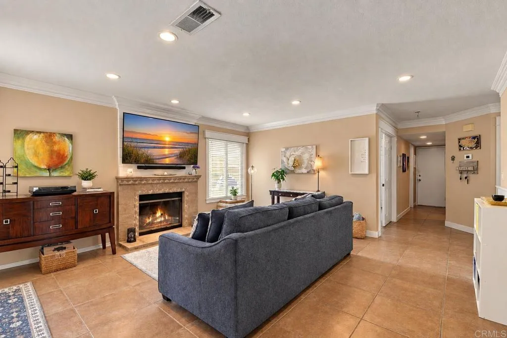 https://cdn.realtyfeed.com/cdn/127/307080705/c78662ea53a2ad584885b52a04ef5a2c.webp