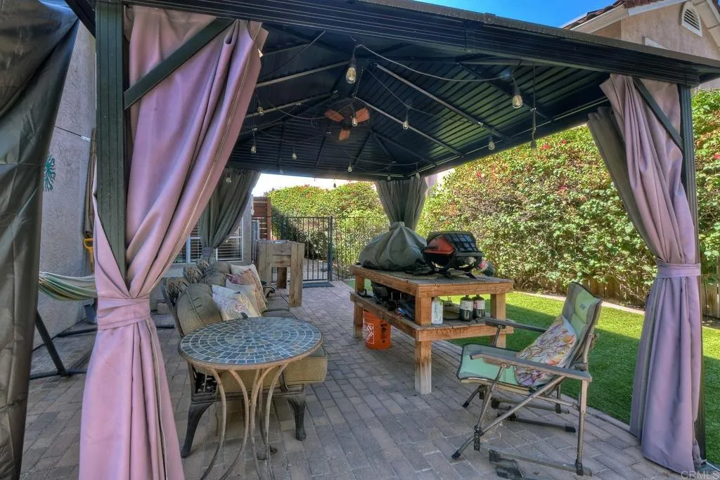https://cdn.realtyfeed.com/cdn/127/307080705/f14eb21be5d4a6775d23f6f1fdc4af69.webp