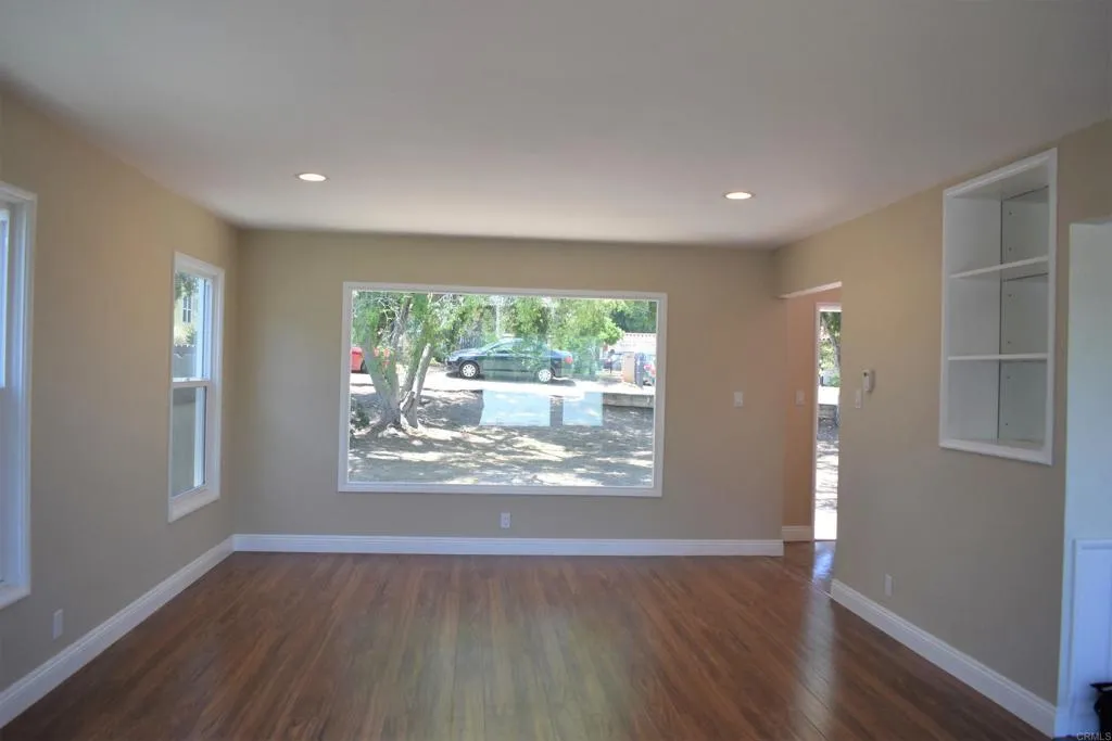 203 Bayview, Chula Vista, CA 91910 - Photo 2 of 10, Chula Vista, CA
