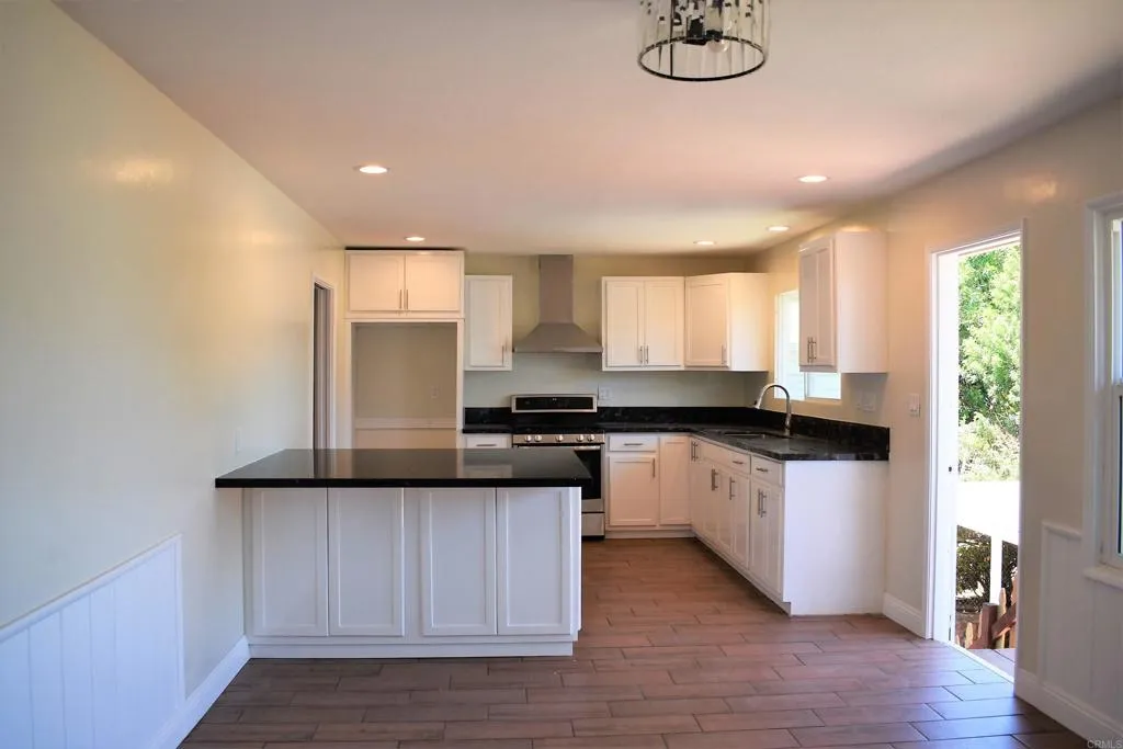 203 Bayview, Chula Vista, CA 91910 - Photo 5 of 10, Chula Vista, CA