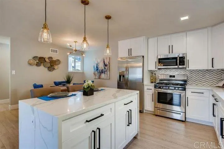 4183 Cosmo Street, San Diego, CA 92111 - Photo 4 of 26, San Diego, CA