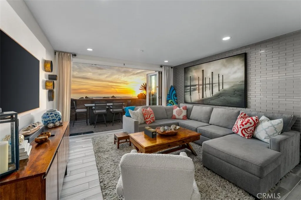 700 S The Strand Unit 106, Oceanside, CA 92054 - Photo 3 of 69, Oceanside, CA