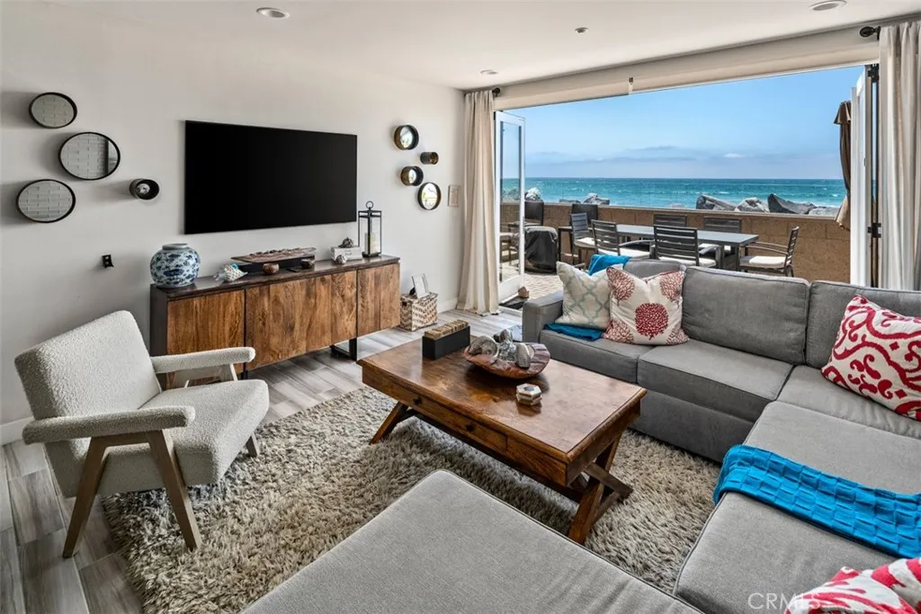 700 S The Strand Unit 106, Oceanside, CA 92054 - Photo 5 of 69, Oceanside, CA