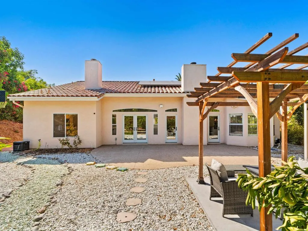 https://cdn.realtyfeed.com/cdn/127/307080735/11ca3366d22439fe024b65e7477bb6ac.webp