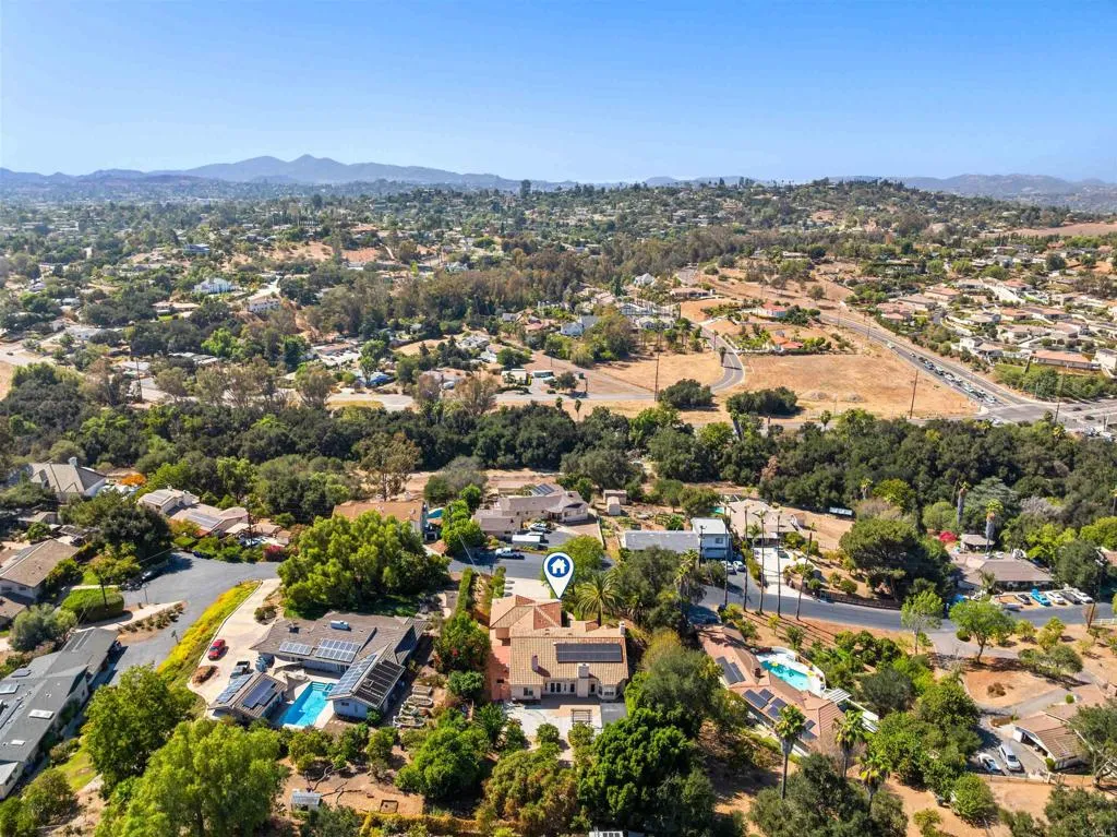 https://cdn.realtyfeed.com/cdn/127/307080735/2af942756af005297ab54cd90499771f.webp