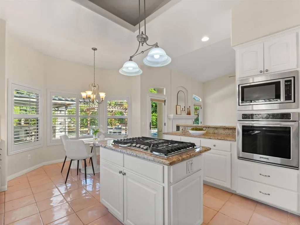 https://cdn.realtyfeed.com/cdn/127/307080735/37c2a47f78d6ef9a66679f123c133c6a.webp