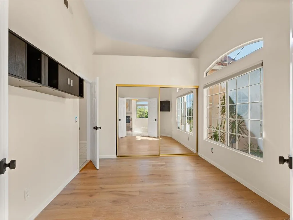 https://cdn.realtyfeed.com/cdn/127/307080735/4d4b26189ca84a33727adab96328e3dd.webp