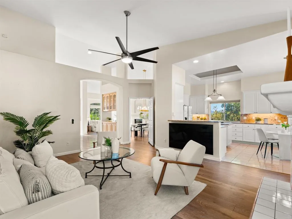https://cdn.realtyfeed.com/cdn/127/307080735/a4966b025171c017c38ca6eca9389784.webp