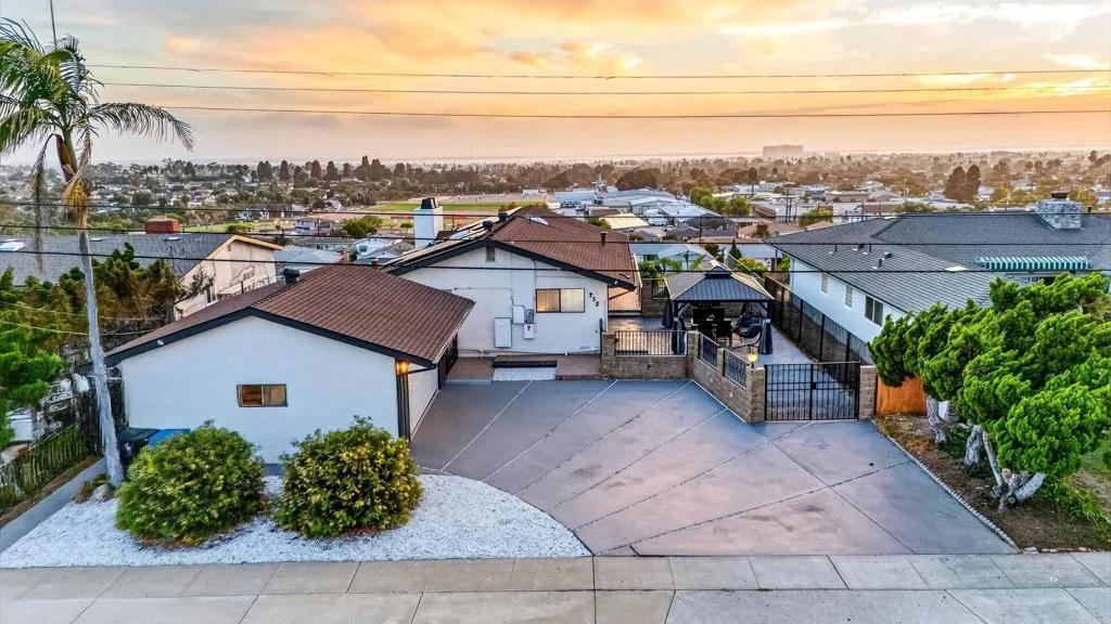 https://cdn.realtyfeed.com/cdn/127/307080823/20ea16ecd3872232b4d9bd8c2bb7209f.webp