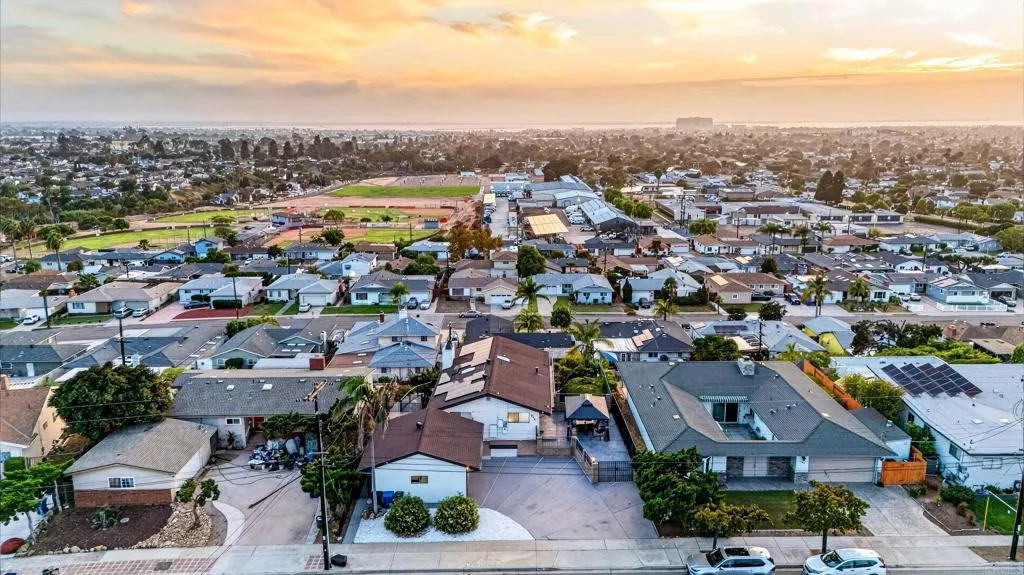 https://cdn.realtyfeed.com/cdn/127/307080823/20eeabce6b2895ddf796073e23a71f30.webp