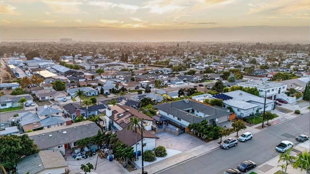 https://cdn.realtyfeed.com/cdn/127/307080823/233b5d3459e3794925c4d24c082c43e8.webp