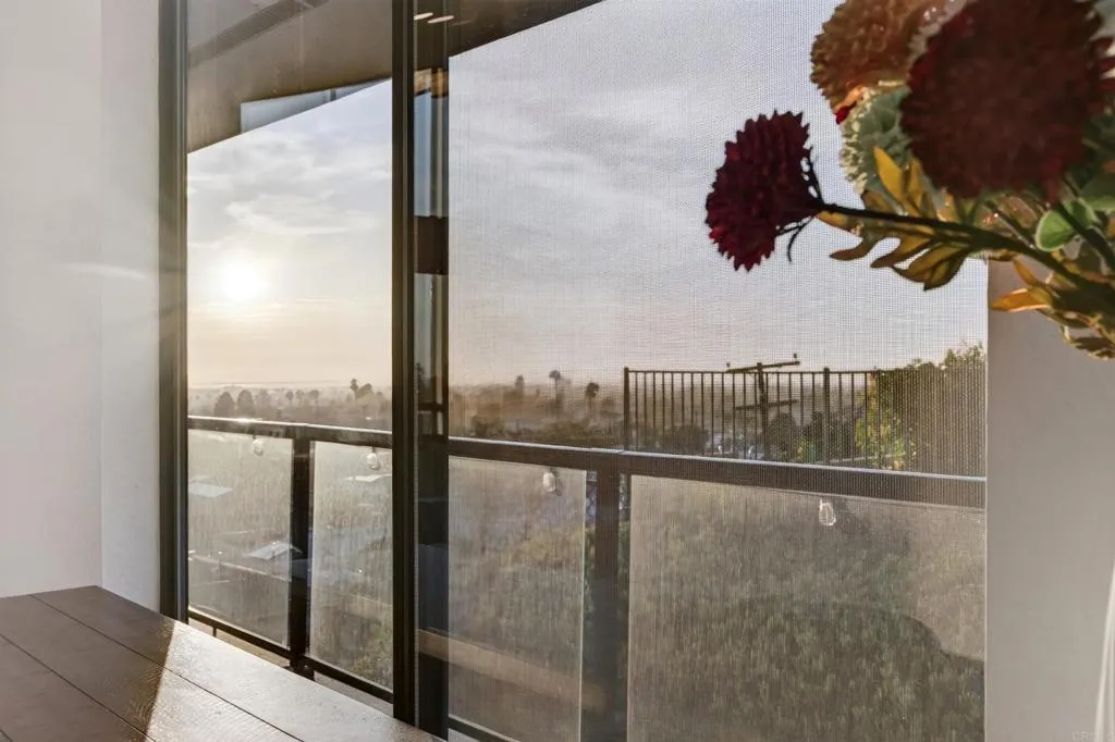 https://cdn.realtyfeed.com/cdn/127/307080823/62f87b2a53a966f199a28ec8552b4e97.webp