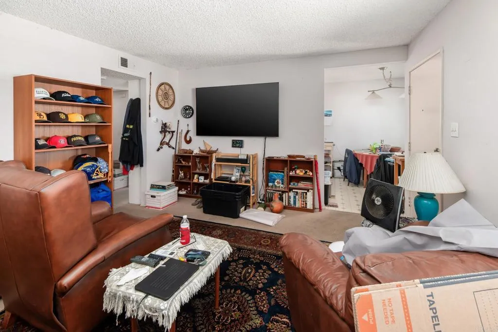 https://cdn.realtyfeed.com/cdn/127/307080846/01e77bdbbf083221f2cc60edcbe39be8.webp