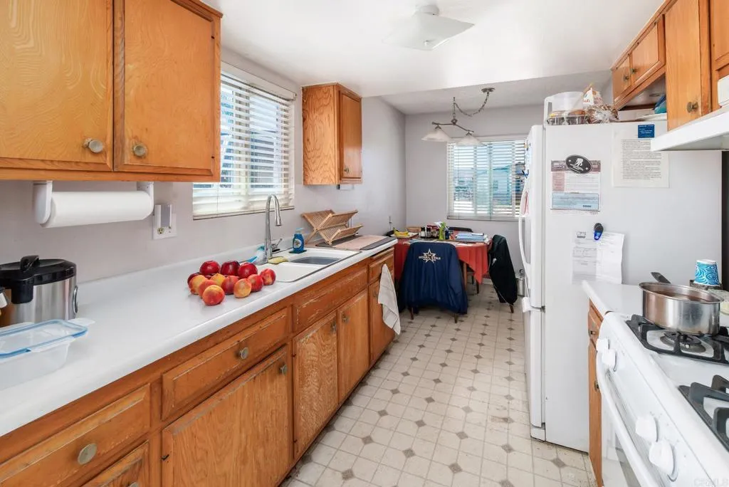 https://cdn.realtyfeed.com/cdn/127/307080846/2c1717a1cf50ba95c07617a7e5394701.webp
