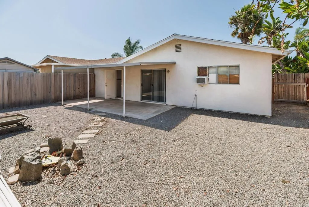 https://cdn.realtyfeed.com/cdn/127/307080846/48f9f145fcca94d847f266210b906505.webp