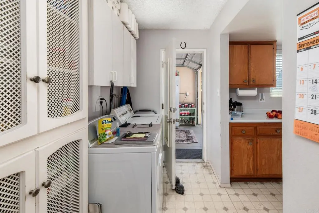 https://cdn.realtyfeed.com/cdn/127/307080846/5861a0b1069aaca0fd46c699acf21ebf.webp