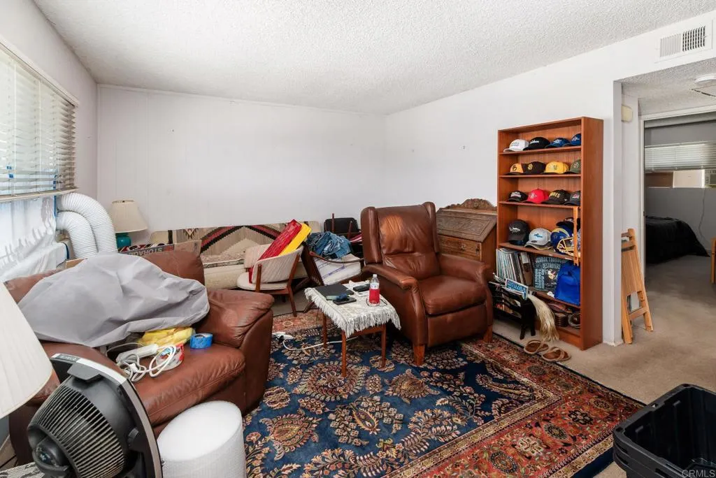 https://cdn.realtyfeed.com/cdn/127/307080846/6692c2d29eb9095f02f6d3ab63e2fd09.webp