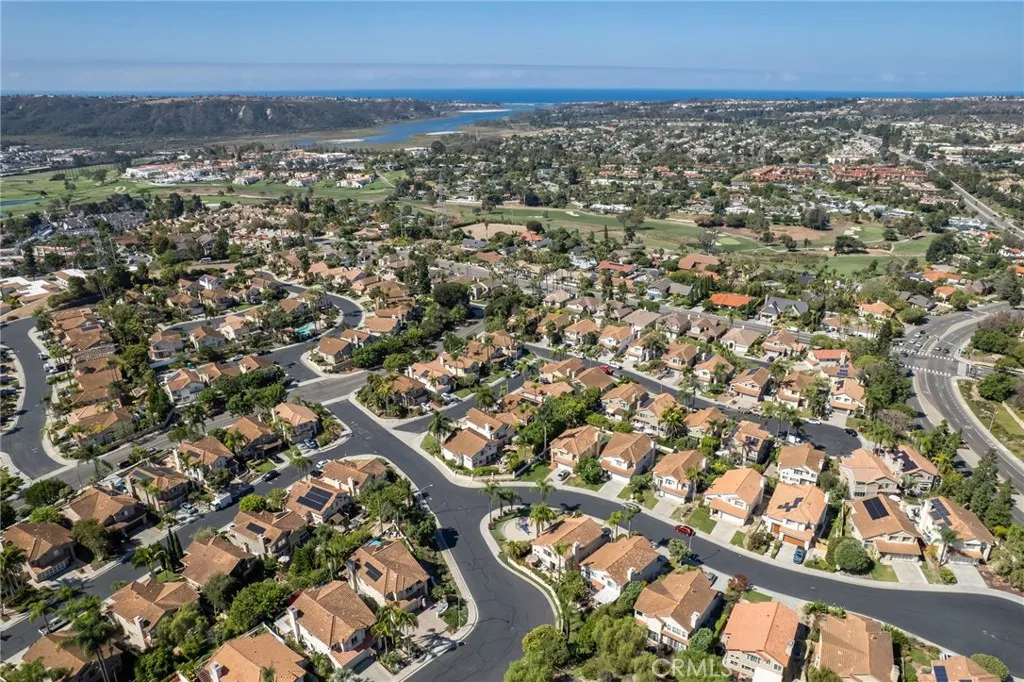 https://cdn.realtyfeed.com/cdn/127/307080860/059b8834e87130d4451bb1e5379b7b7b.webp