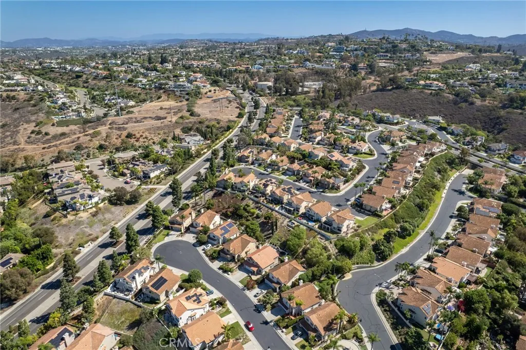https://cdn.realtyfeed.com/cdn/127/307080860/97f2c3a7527b2e3d740dfad2ccca2a84.webp