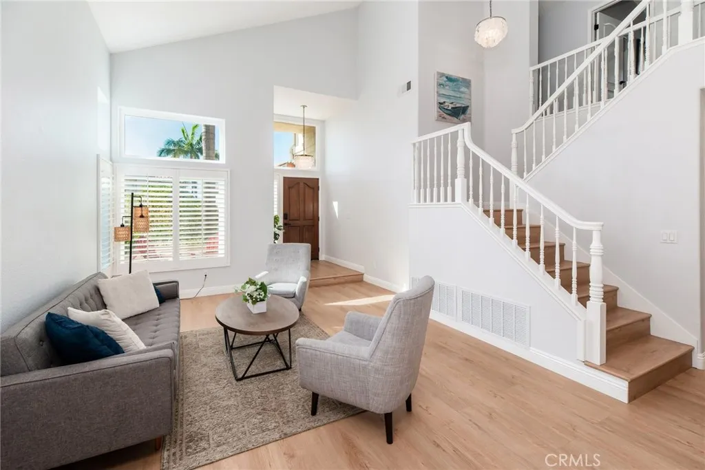 https://cdn.realtyfeed.com/cdn/127/307080860/e9cc9127a7ea833d1a1462b086db456c.webp