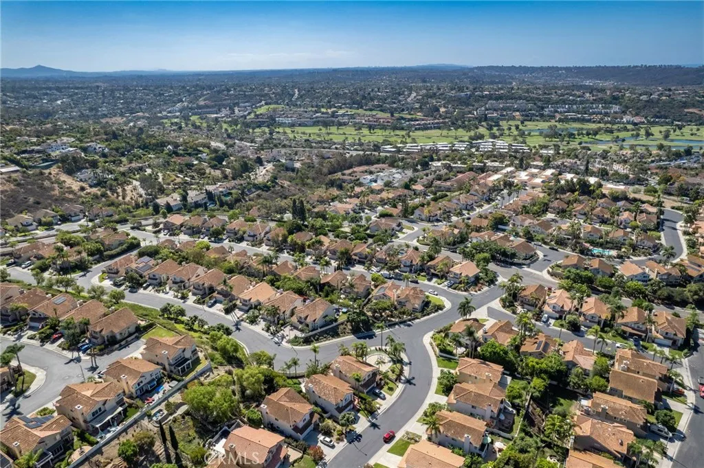 https://cdn.realtyfeed.com/cdn/127/307080860/feb9541111432d58e35bcccbebba85ae.webp