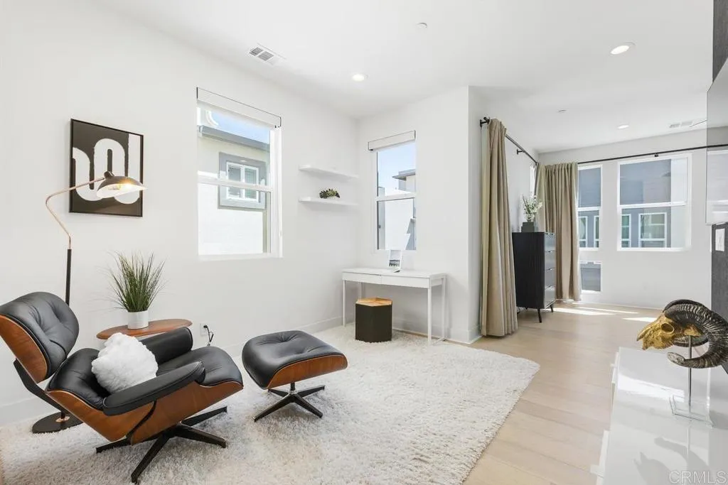 https://cdn.realtyfeed.com/cdn/127/307080928/0a87938312fee7e3985cdfe4fab9e6f4.webp