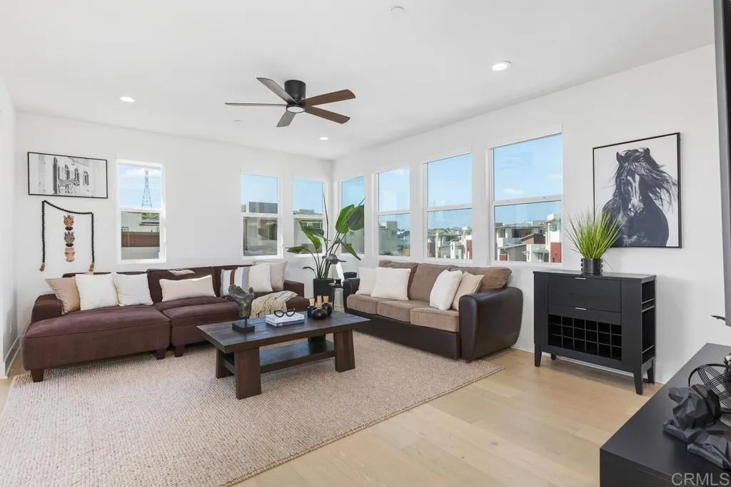 https://cdn.realtyfeed.com/cdn/127/307080928/0d4e5514385dcb3ad71b93116c3c2aa6.webp