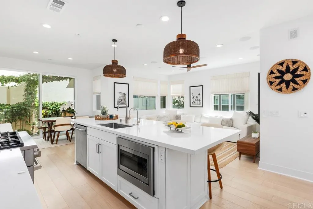 https://cdn.realtyfeed.com/cdn/127/307080928/320d262192dc6b525b0d307f0a07d9e2.webp
