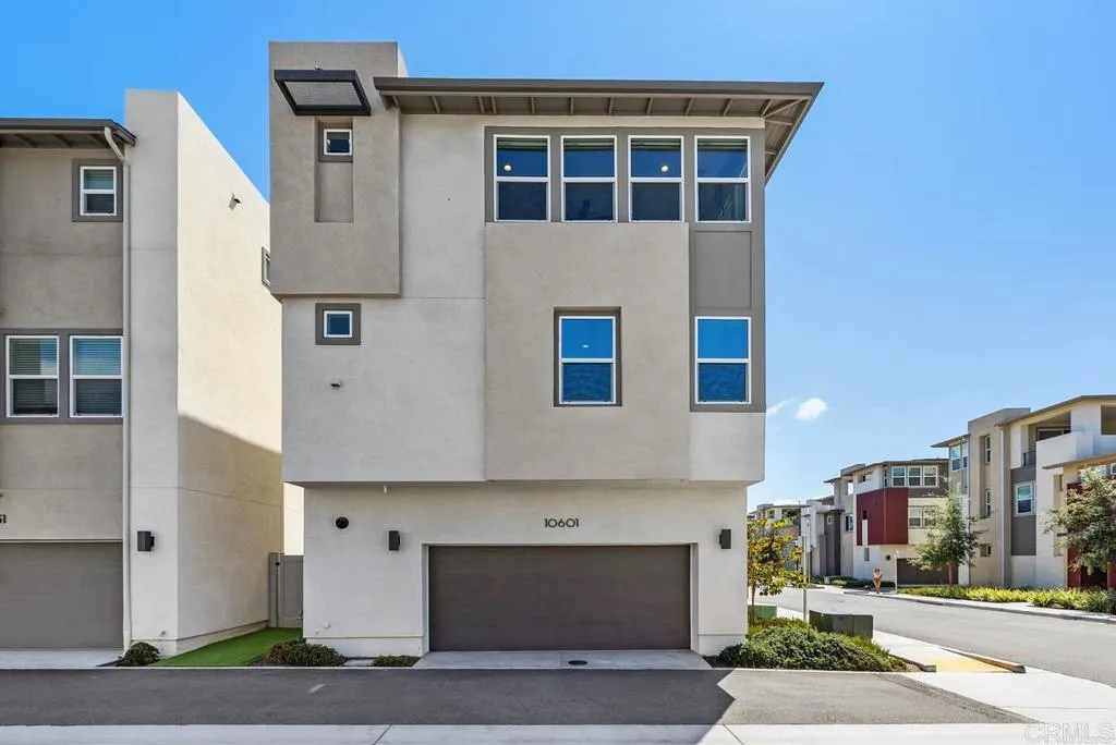https://cdn.realtyfeed.com/cdn/127/307080928/5691b497a70f9bf93424a8d4b3699936.webp