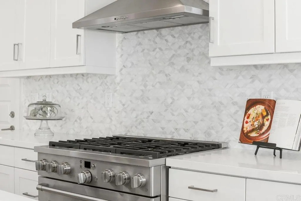 https://cdn.realtyfeed.com/cdn/127/307080928/9d37e7df450dbce5903a94283cf70461.webp