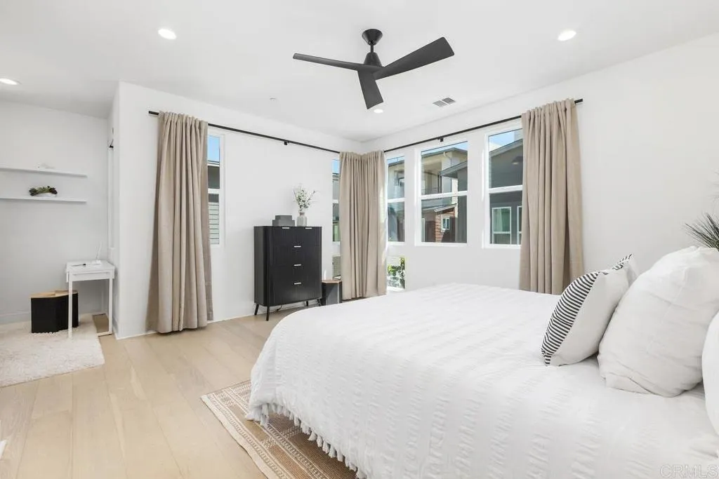 https://cdn.realtyfeed.com/cdn/127/307080928/f02d144ac3574fa7e898845329c4af80.webp