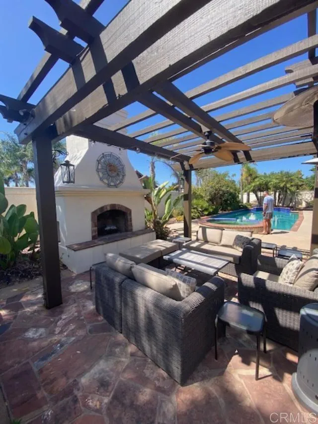 https://cdn.realtyfeed.com/cdn/127/307080956/39aacead3c172e9570dfb37b5492d080.webp