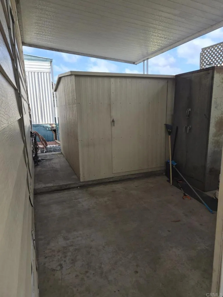 https://cdn.realtyfeed.com/cdn/127/307081064/10073d4d6155463b16de62eb5449af07.webp