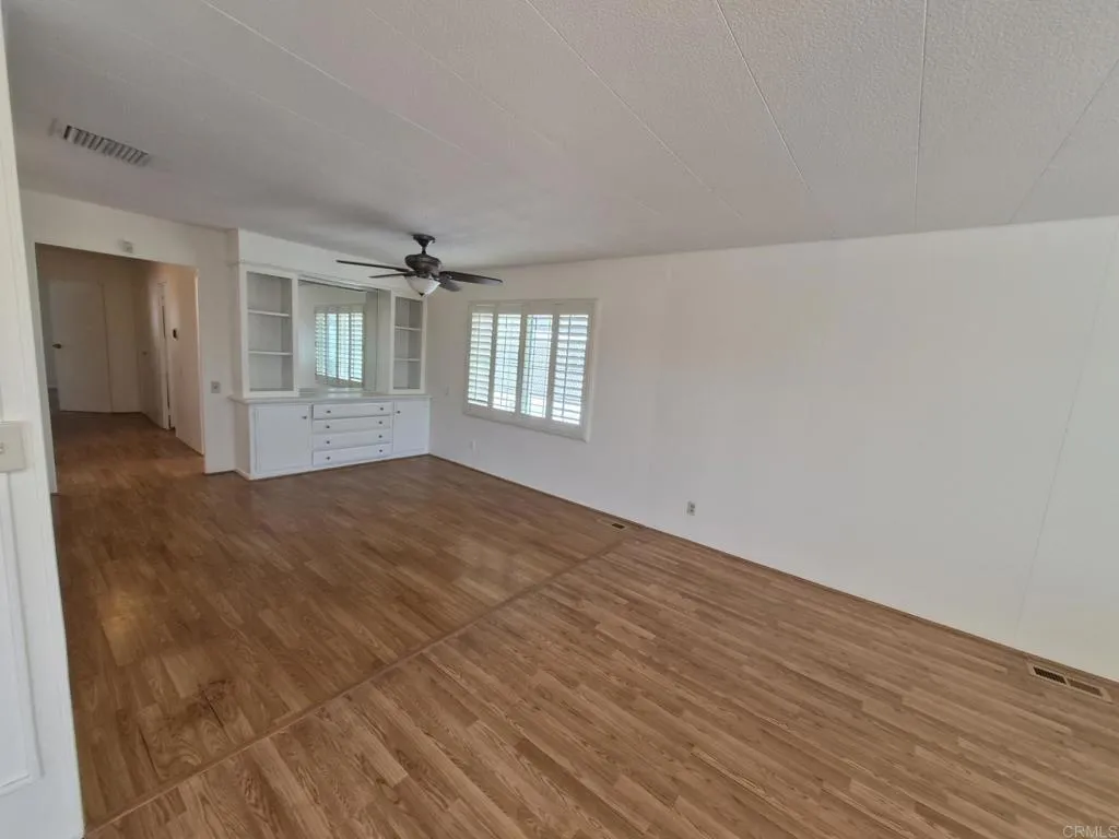 https://cdn.realtyfeed.com/cdn/127/307081064/3d6b62c1ea25fd1238ae10658738e14a.webp