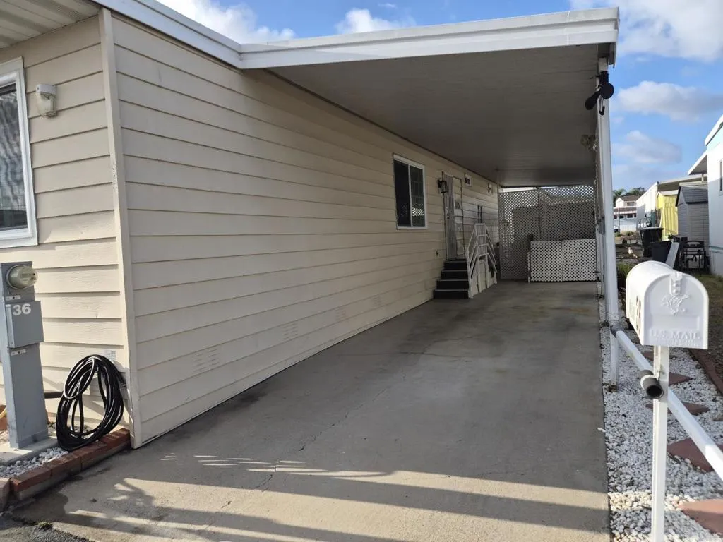 https://cdn.realtyfeed.com/cdn/127/307081064/8679083d969daa6f366674b374080593.webp
