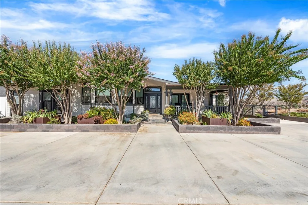8411 Reche Canyon