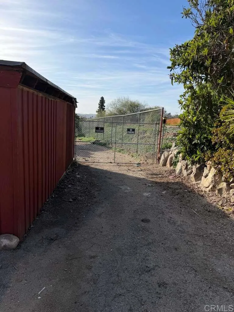 https://cdn.realtyfeed.com/cdn/127/307081145/ab2818cedff186e4422493507d87ce3f.webp