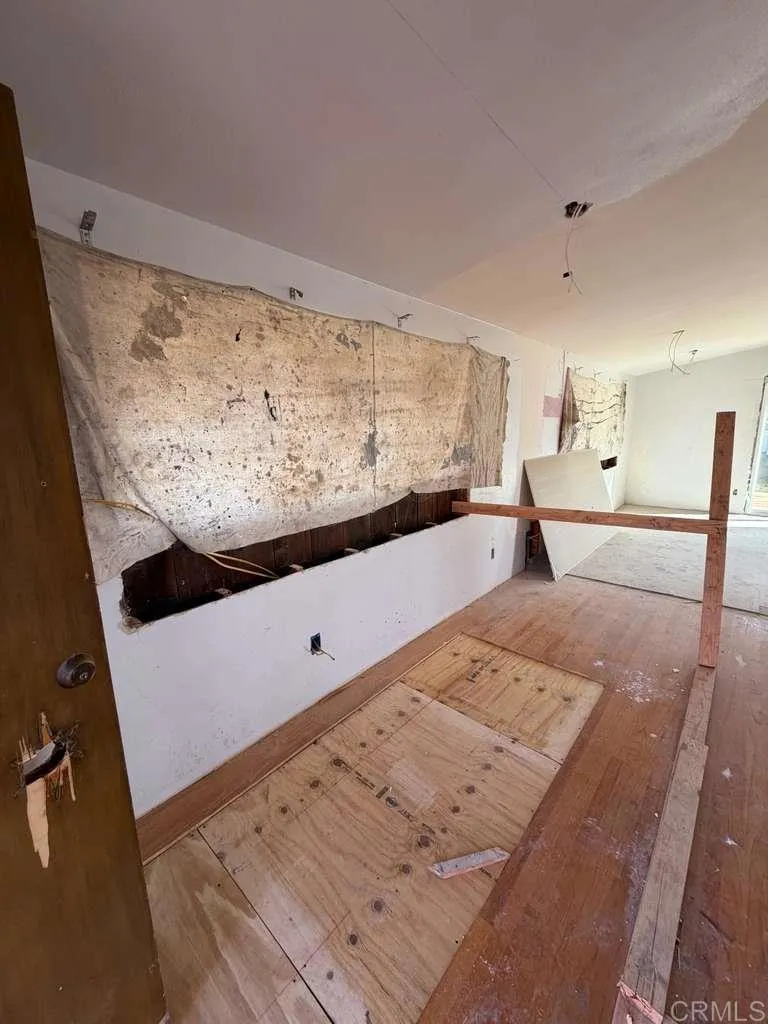 https://cdn.realtyfeed.com/cdn/127/307081145/c09f47271eda1595b9543a1ce9370b73.webp