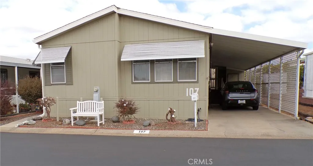 1010 E Bobier Unit 107, Vista, CA 92084 - Main photo, Vista, CA