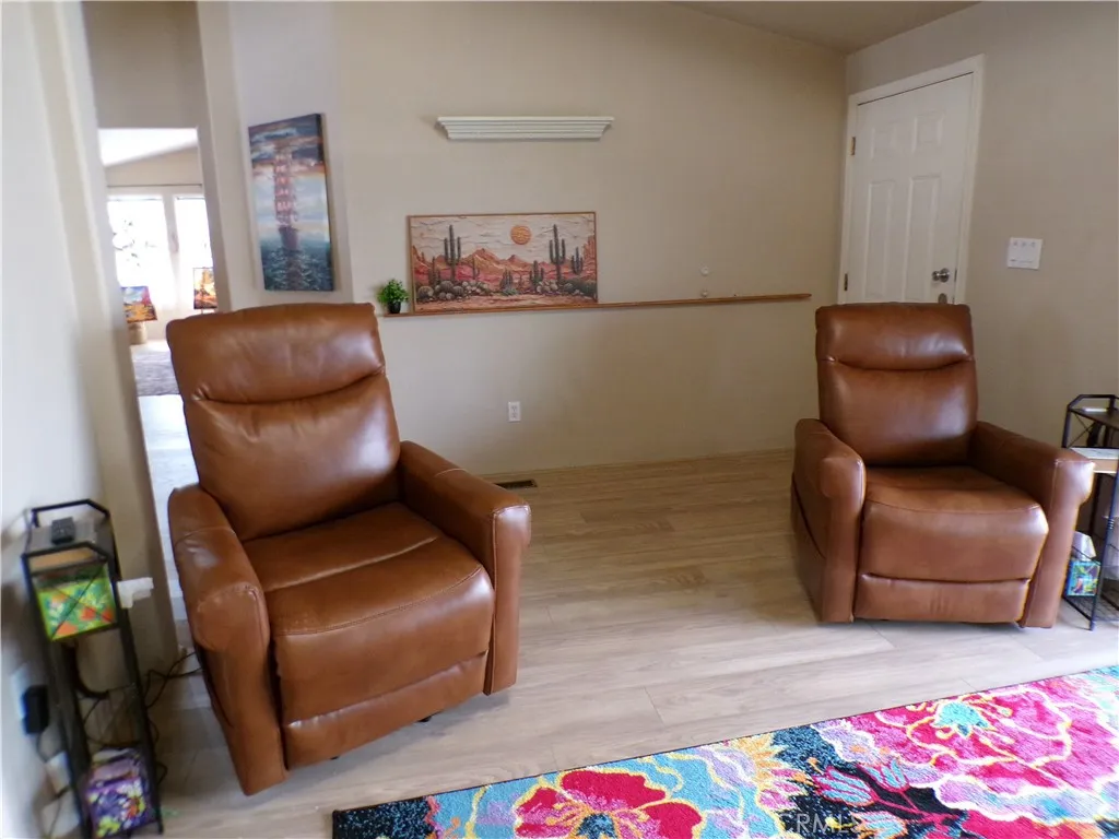 https://cdn.realtyfeed.com/cdn/127/307081164/a2f25c915af5b3ad7a61cd66fd9ed191.webp