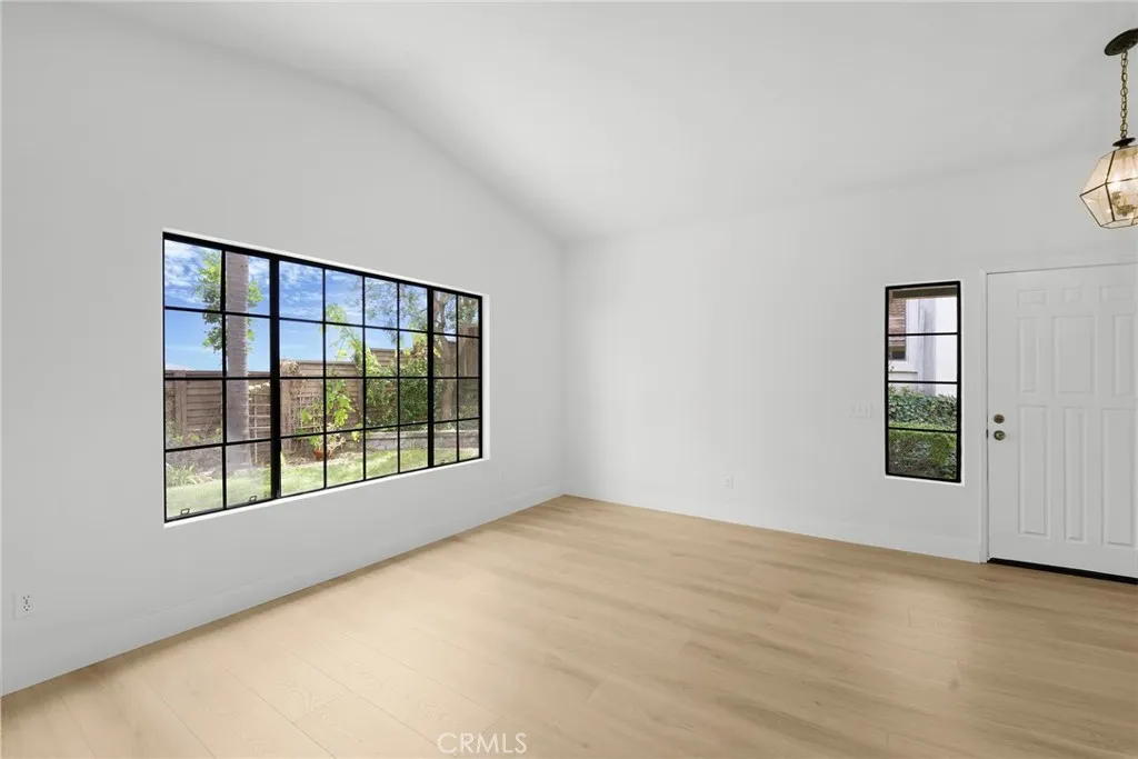 https://cdn.realtyfeed.com/cdn/127/307081248/766aa2d820240217d9325bedc4b8fa99.webp